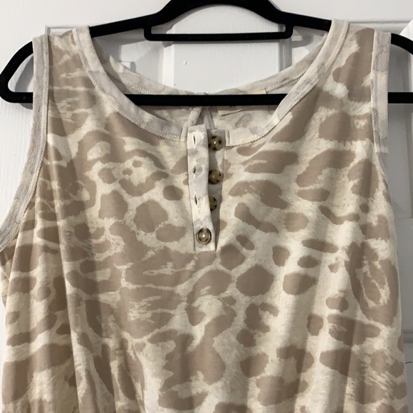 Brand New Adorable Boutique Romper - Picture 2 of 5